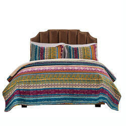Tribal Motif Print Cotton Full Quilt Set with 2 Pillow Sham, Multicolor