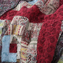 Thames 5 Piece Queen Size Cotton Quilt Set with Log Cabin Pattern, Multicolor