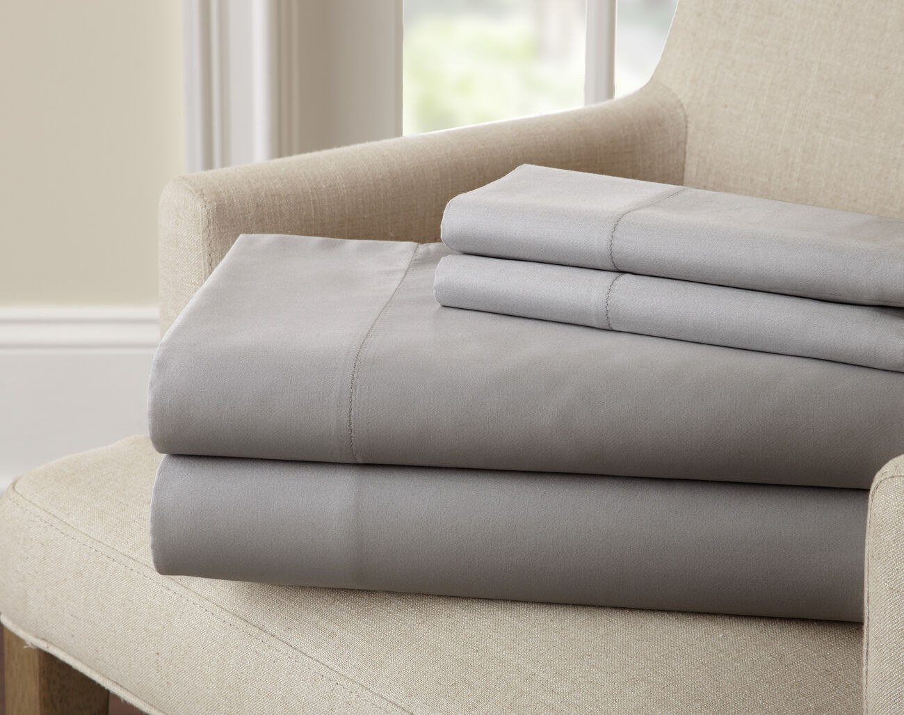 Sassuolo 4 Piece Bamboo Rich Queen Size Sheet Set with 220 Thread Count, Gray