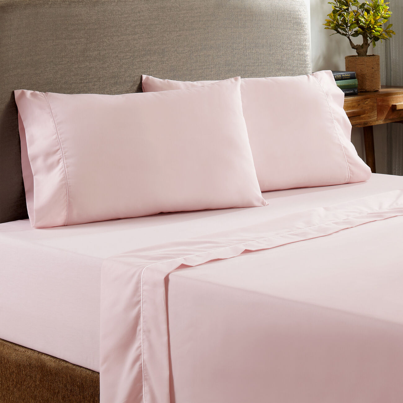 Prato 4 Piece Queen Size Cotton Sheet Set with 400 Thread Count The Urban Port, Pink
