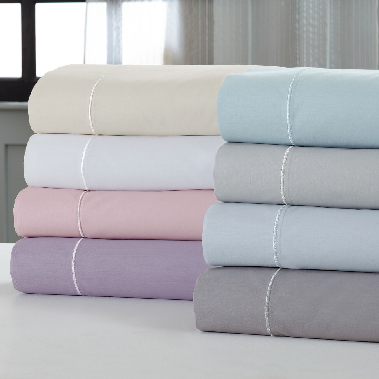 Prato 4 Piece Queen Size Cotton Sheet Set with 400 Thread Count The Urban Port, Silver