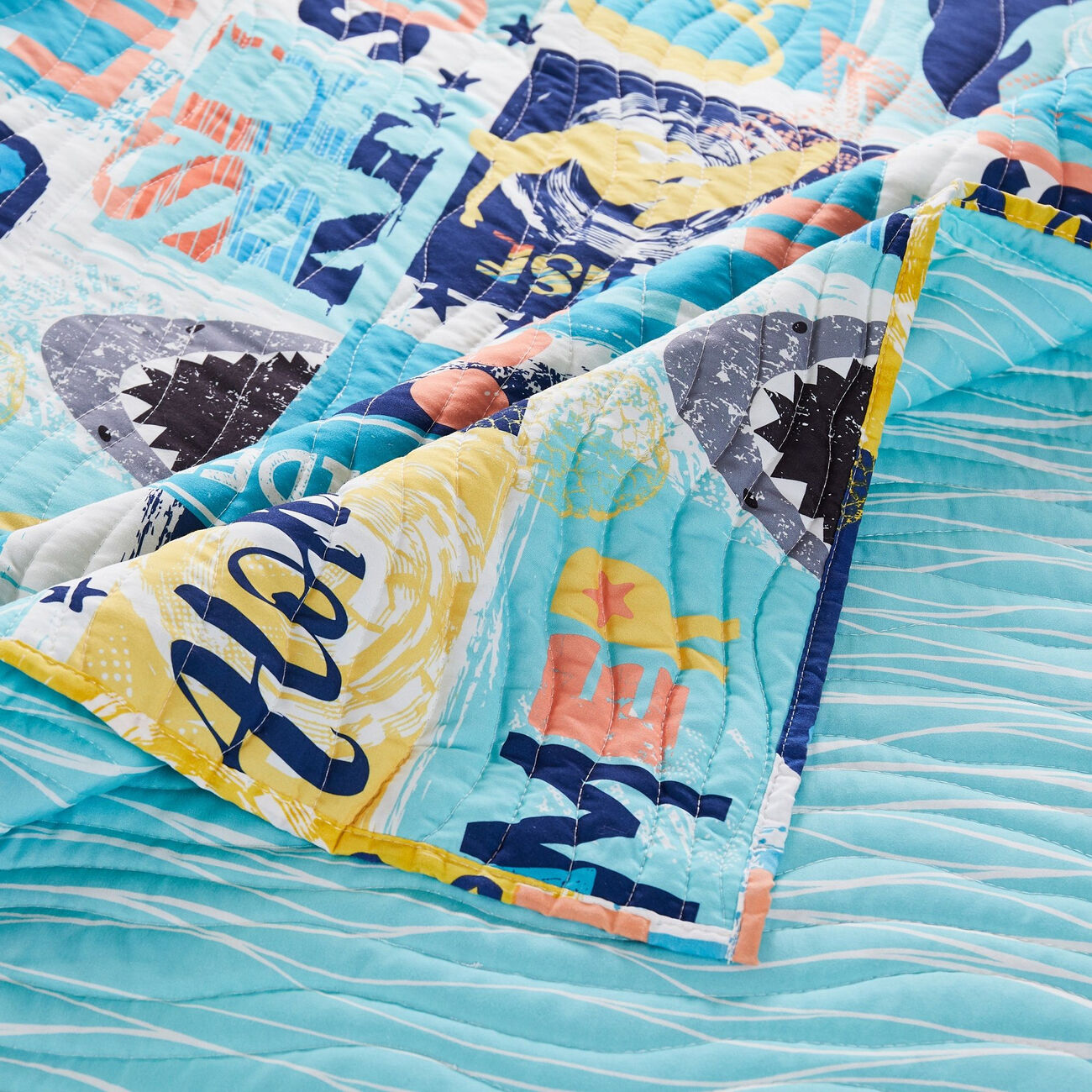 Naples 2 Piece Microfiber Beach Print and Typography Twin Quilt Set, Blue