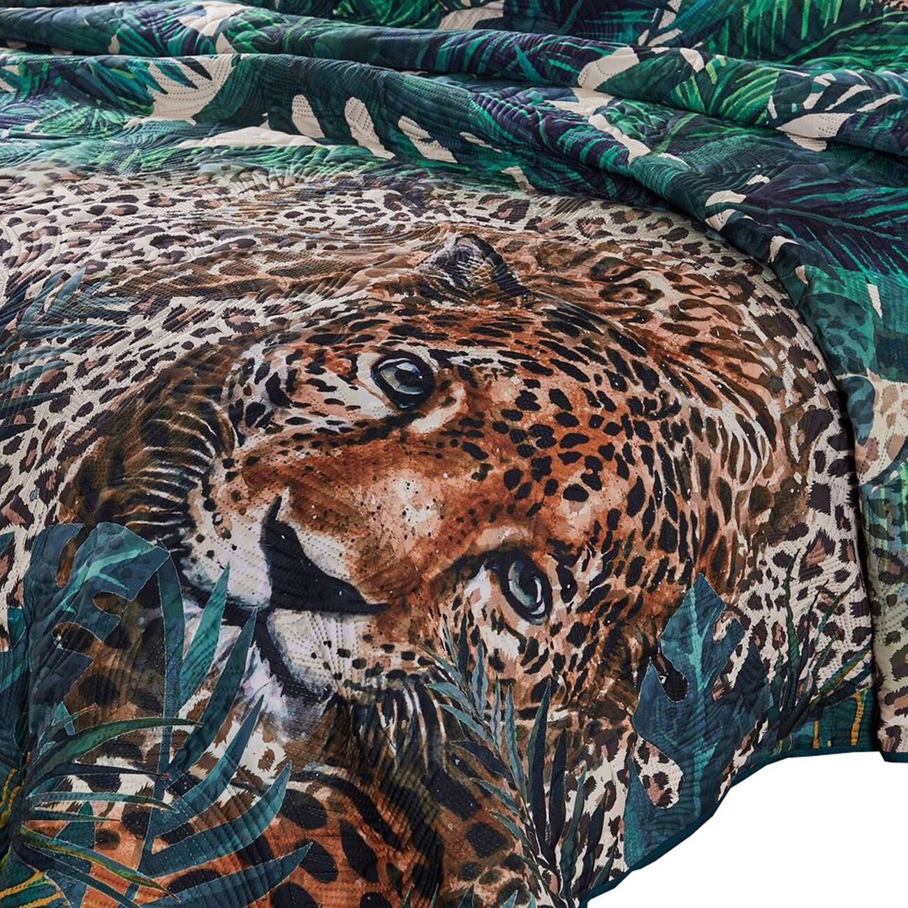 Nore 2 Piece Twin Quilt Set with Jungle Feline Print, Green