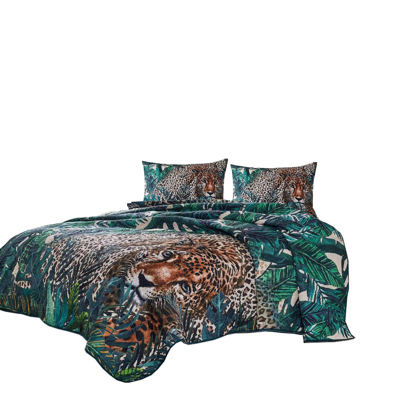 Nore 3 Piece King Quilt Set with Jungle Feline Print, Green